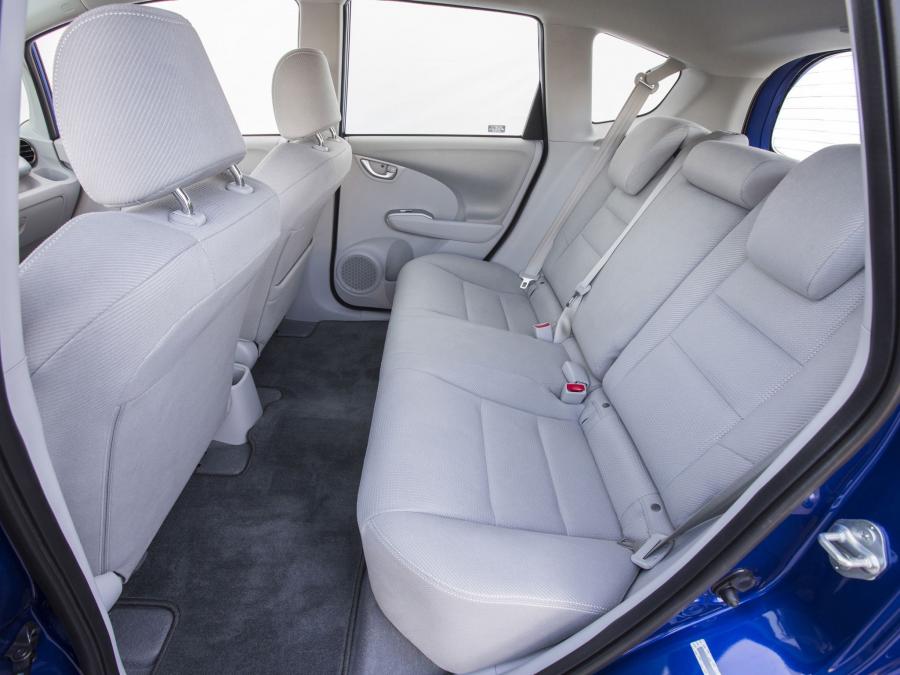  Honda Fit EV 2012 года  (фото 21 из 33)
